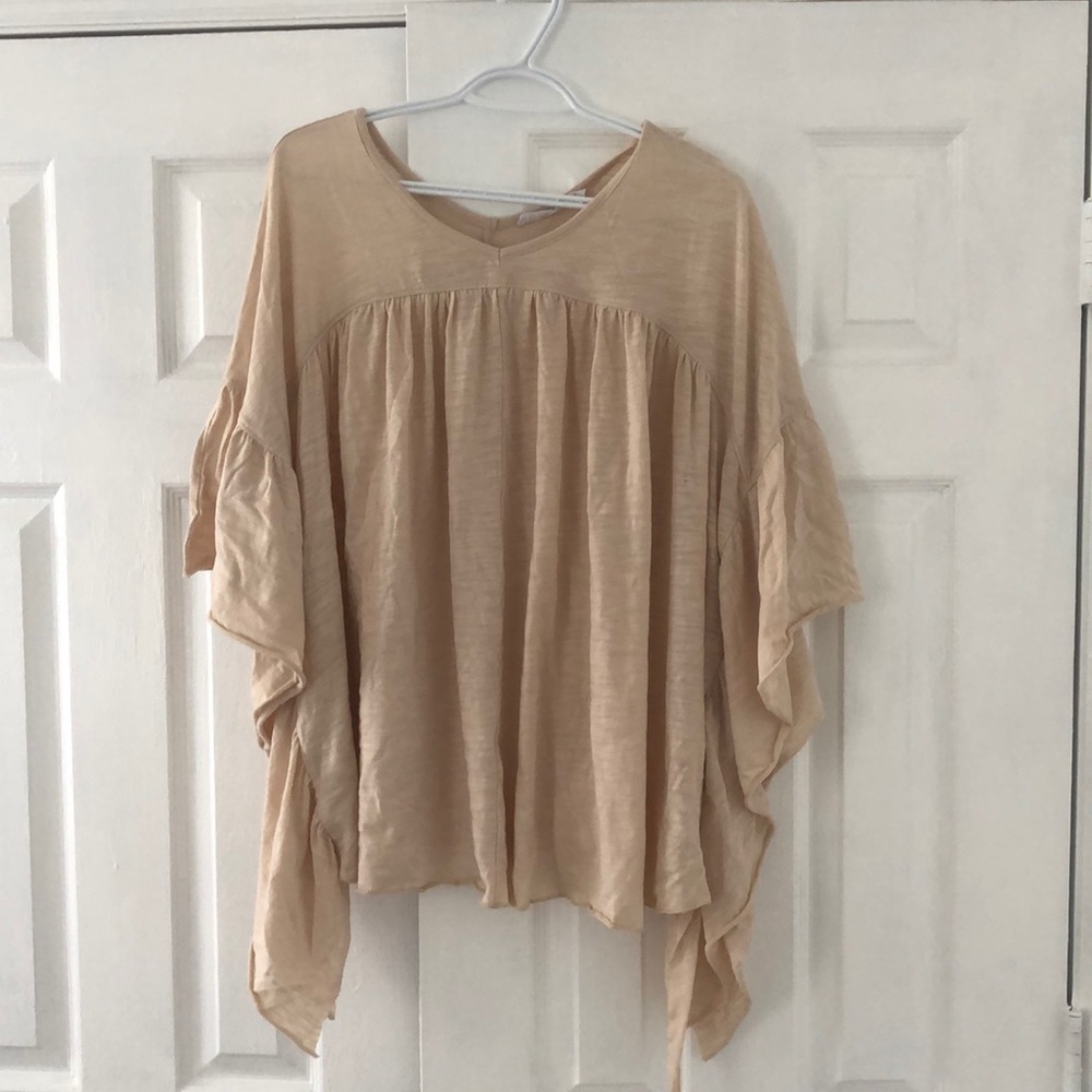 Tan flowy top